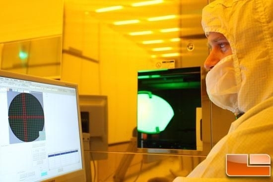 揭秘Intel CPU制造工廠 生物安全級別的防污染技術(shù)與網(wǎng)絡(luò)防護體系